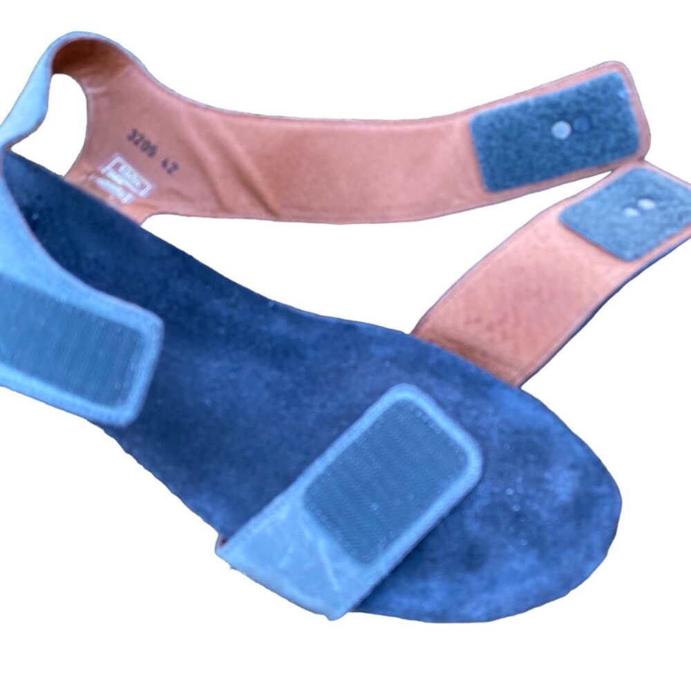 Taos Carousel Strappy Wedge Sandal Womens EUR 42 US 10.5 Distressed Gray Leather - Picture 11 of 14